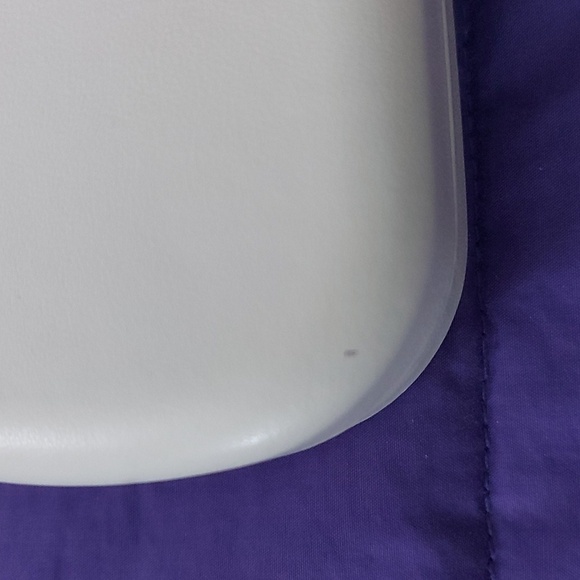 Marc Jacob's Eyeglasses Case - Picture 4 of 5